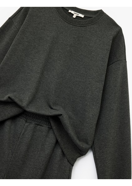 Rahat Kalıp Üç Iplik Uzun Kollu Sweatshirt Eşofman Takımı fırsatları