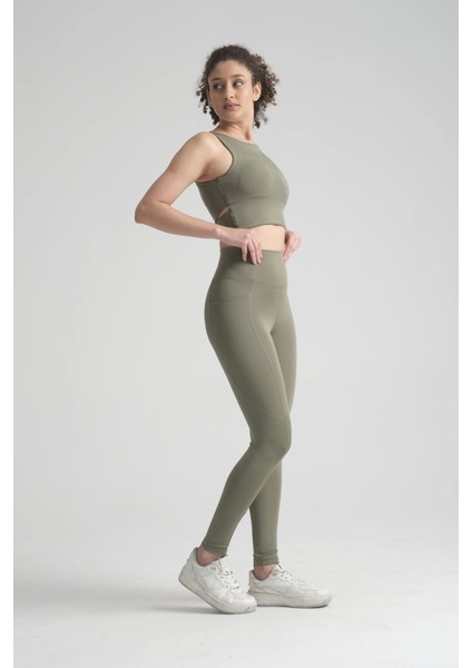 Yüksek Bel Cep Detaylı Spor Tayt & Sırt Dekoliteli Krop Takım | Çağla Yeşili Esnek Destekli Kaplı Spor Sütyeni ve Tayt Takımı