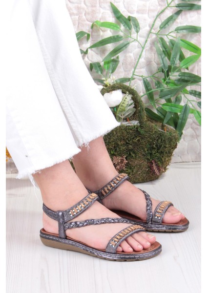 Guja 24Y152-18 Anatomik Rahat Kaymaz Taban Taşlı Kadın Sandalet