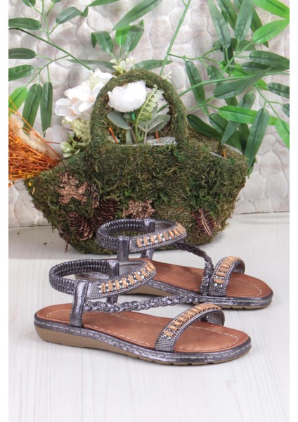 Guja 24Y152-18 Anatomik Rahat Kaymaz Taban Taşlı Kadın Sandalet indirimleri