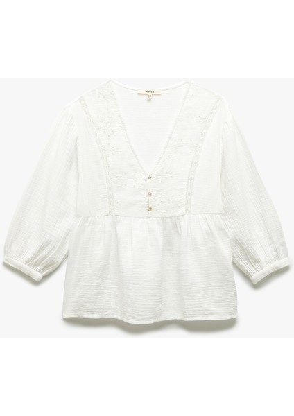 Pamuklu Bol Kalıp Nakış Detaylı V Yaka Fistolu Müslin Bluz fırsatları