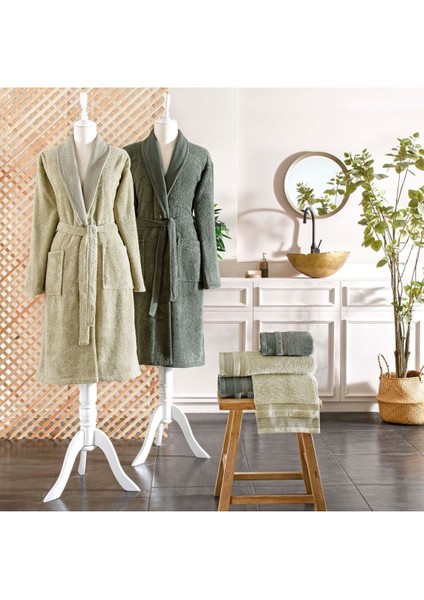 Yeşil Pamuk Aile Bornoz Seti Rahat ve Şık Konfor Için Tasarlandı
