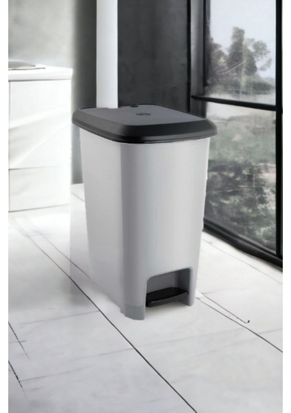 Şık 10 Litre Slim Pedallı Çöp Kovası, Gri, Metalik, Dayanıklı ve Pratik Kullanım modelleri