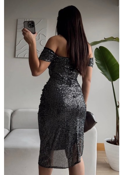Degaje Yaka Midi Boy Astarlı Payetli Yırtmaç ve Drape Detaylı Elbise modelleri