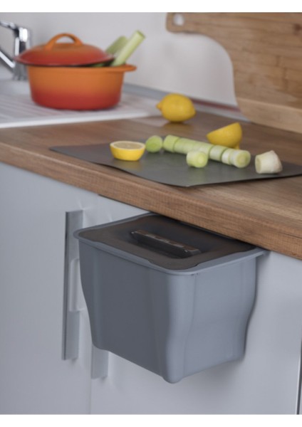 Gri Çok Amaçlı Plastik Çöp Kovası 5 Litre, Dayanıklı ve Şık Tasarım