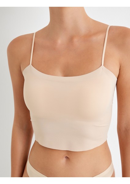 Vücudu Saran Nefes Alan Kumaş Dikişsiz Askılı Kaplı Dolgusuz Yarım Atlet