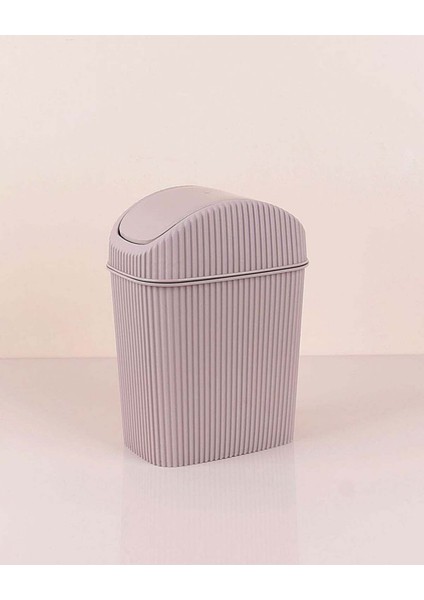 Renkli Mini Kapaklı Çöp Kovası 2.5 Litre, Şık ve Kullanışlı Ev Aksesuarı fiyatları
