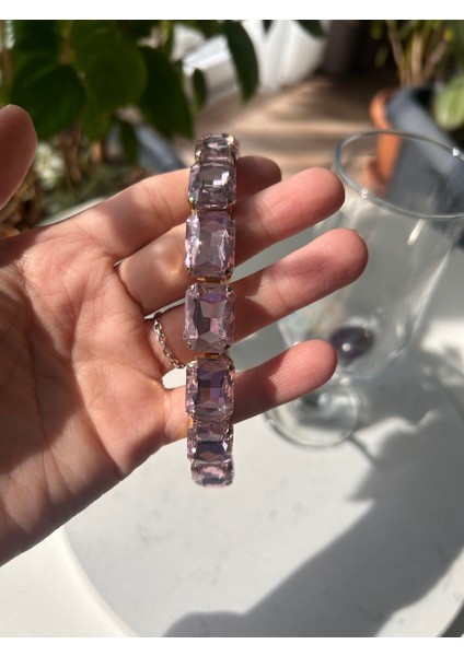 Pembe Taşlı Taç fırsatları