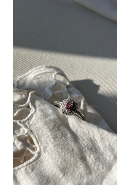 925 Ayar Gümüş Yakut Taşlı Yüzük indirimleri