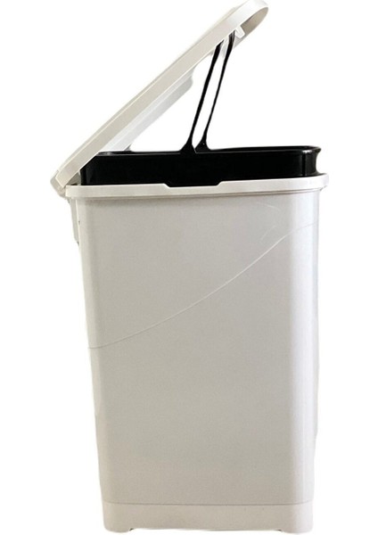 Beyaz Iç Kovalı Pedallı Çöp Kovası 40 Litre, Şık ve Pratik Kullanım Için Ideal