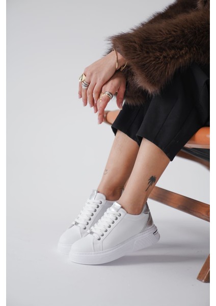 Vega Premium Gümüş Detaylı Beyaz Kadın Sneaker fiyatları