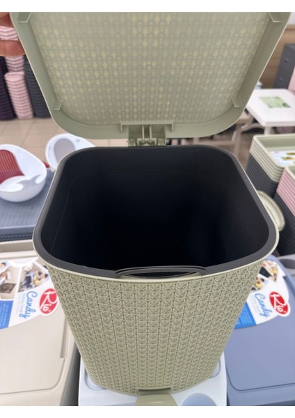 Bej Pedallı Krem Örme Iç Kovalı Kapaklı Çöp Kovası 25L modelleri