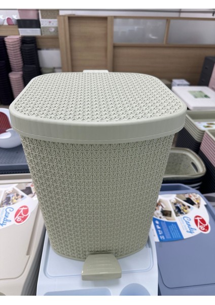 Bej Pedallı Krem Örme Iç Kovalı Kapaklı Çöp Kovası 25L fırsatları