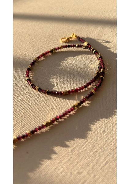 Lal Taşı Minimal Kolye