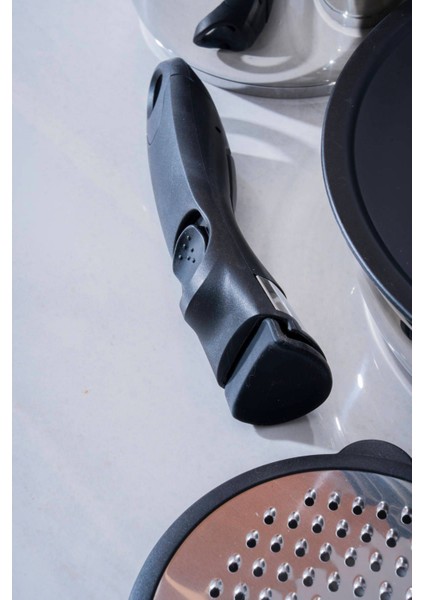 12 Parça Çelik Tencere Seti, Dayanıklı ve Şık Mutfak Gereçleri modelleri