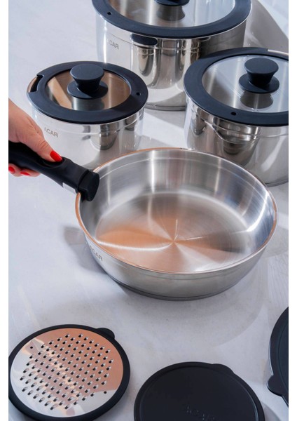 12 Parça Çelik Tencere Seti, Dayanıklı ve Şık Mutfak Gereçleri