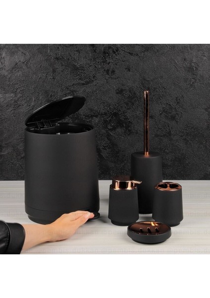 Şık Siyah-Beyaz 5'li Banyo Seti, Modern ve Kullanışlı Tasarım. fiyatları