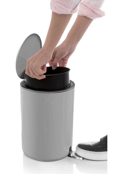 Gri 5 Lt Pedallı Çöp Kovası, Pratik ve Şık Tasarım indirimleri