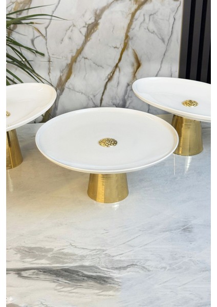 Gold Metal Ayaklı Porselen Tabak ve Sunum Servisliği, Yıkanabilir