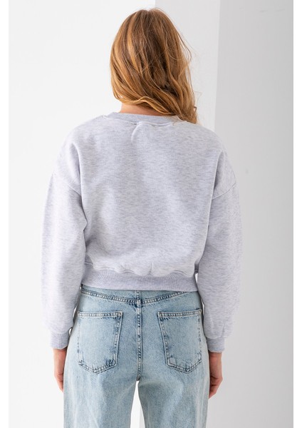 Kadın Bisiklet Yaka Kelebek Aksesuarlı 3ip Crop Sweatshirt Gri - 2670