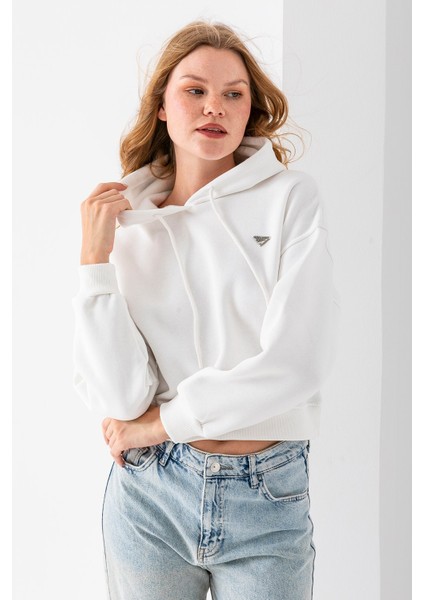 Kadın Kapüşonlu Fashion Aksesuarlı 3ip Crop Sweatshirt Beyaz - 2667