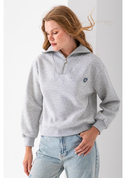 Kadın Yarım Fermuarlı Taşlı Kalp Nakışlı 3ip Sweatshirt Gri - 2665 fiyatları