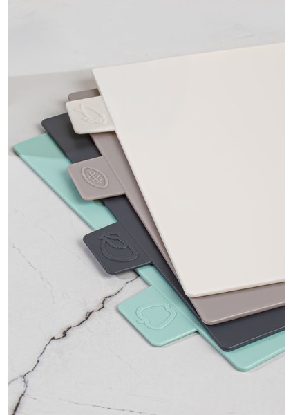 Çok Renkli 4'lü Çok Amaçlı Kesme Tahtası Seti indirimleri