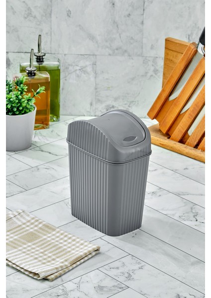 Modern 3'lü Kapaklı Çöp Kovası Seti, Farklı Boyutlar, Şık Gri Renkli fiyatları