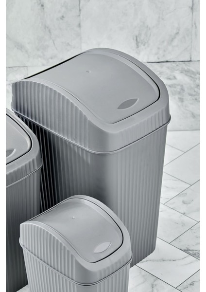 Modern 3'lü Kapaklı Çöp Kovası Seti, Farklı Boyutlar, Şık Gri Renkli indirimleri