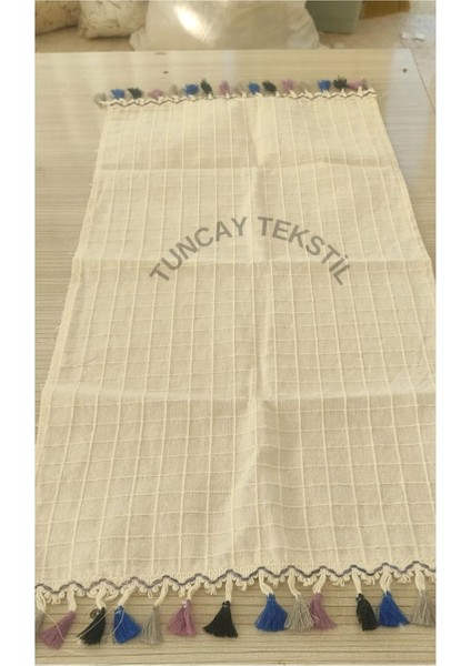 Mor Renkli, Ponponlu, Şık ve Rahat Runner ile Dekorasyonunuza Neşe Katın fiyatları