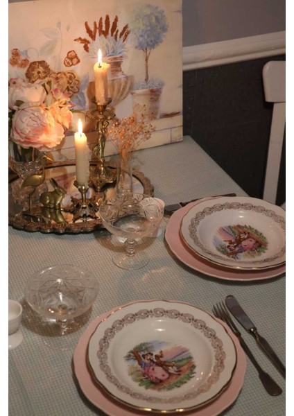 Mint Yeşili Pötikare Masa Örtüsü, Fırfırlı ve Vintage Şıklığında 150X120 Ölçü.