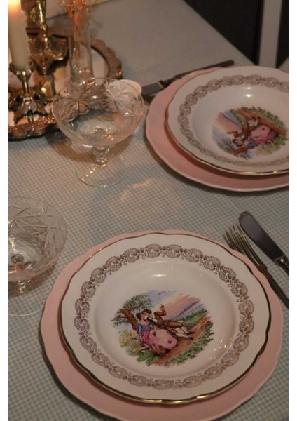 Mint Yeşili Pötikare Masa Örtüsü, Fırfırlı ve Vintage Şıklığında 150X120 Ölçü. fiyatları