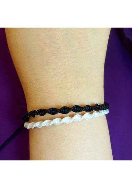 Beşiktaş Siyah Beyaz Renkli El Yapımı Ayarlanabilir Taraftar Makrome Örgü Bileklik, Unisex Spor Kombin Uyumlu Bjk Bilekliği, Beşiktaş Siyah Beyaz Taraftar Makrome Bileklik fiyatları