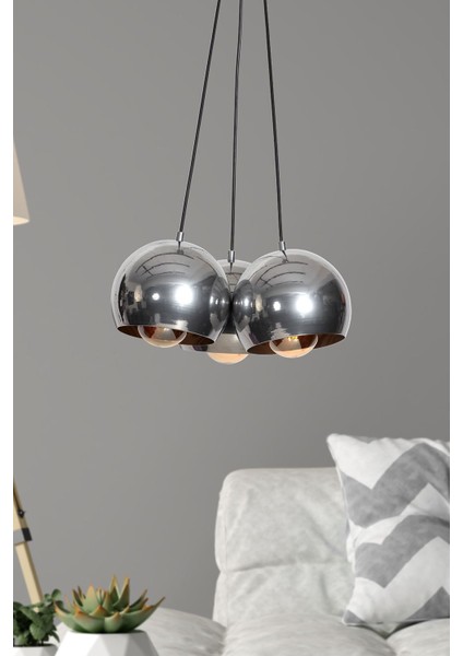 Şık 3'lü Krom Metal Sarkıt Avize, Modern ve Zarif Tasarım ile Aydınlatma Sağlar.