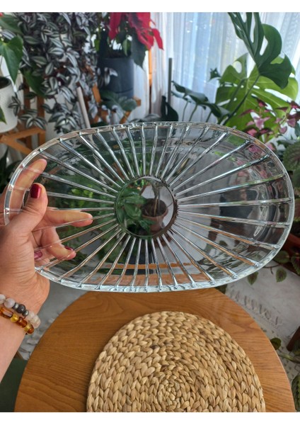 Turuncu Şık Servis Tabağı, Zarif ve Kaliteli Mutfak Aksesuarı. fırsatları