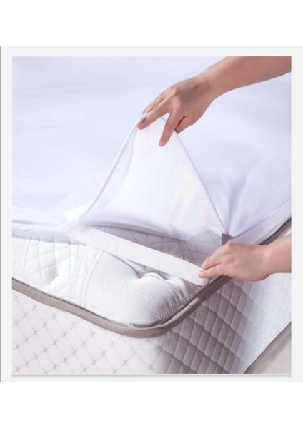 Pamuklu Köşe Lastikli Sıvı Geçirmez Bebek Yatağı Koruyucu 70X140 fırsatları