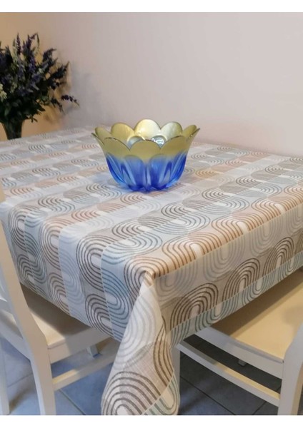 Kahverengi Desenli Silinebilir Pvc Masa Örtüsü, Şık ve Kolay Temizlenir. modelleri