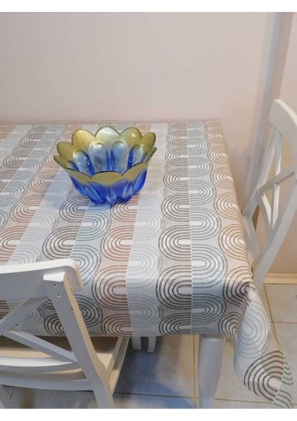 Kahverengi Desenli Silinebilir Pvc Masa Örtüsü, Şık ve Kolay Temizlenir. fırsatları