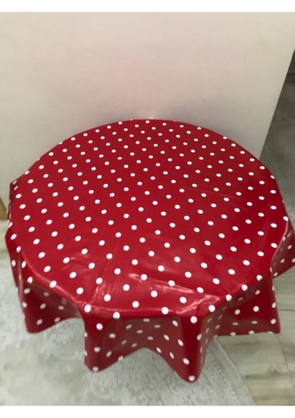 Kırmızı Yuvarlak Pvc Muşamba Masa Örtüsü, Şık ve Dayanıklı Ev ve Davet Ürünleri