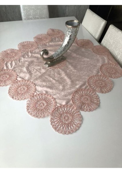 Kadife Fiskos Örtüsü Pembe Nakışlı Kordon Detaylı, Şık ve Zarif Tasarım