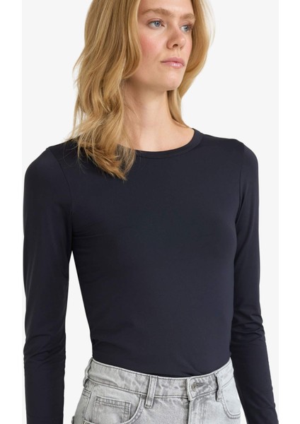 Slim Fit Dar Kesim Bisiklet Yaka Basic Düz Uzun Kollu Tişört D3756AX25AU