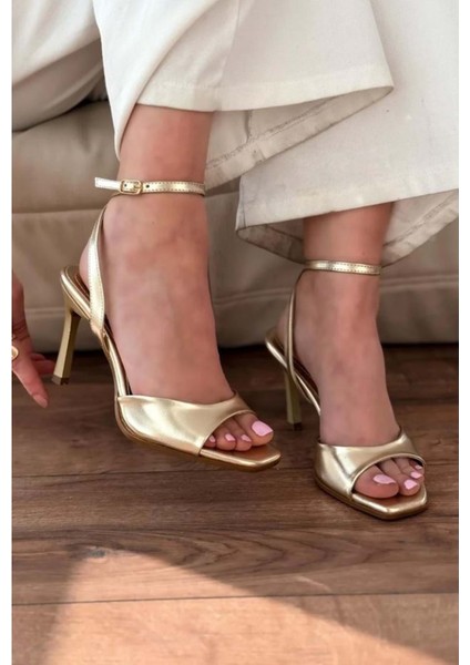 Feles Bilekten Bağlamalı Tek Bant Kadın Topuklu Ayakkabı fiyatları
