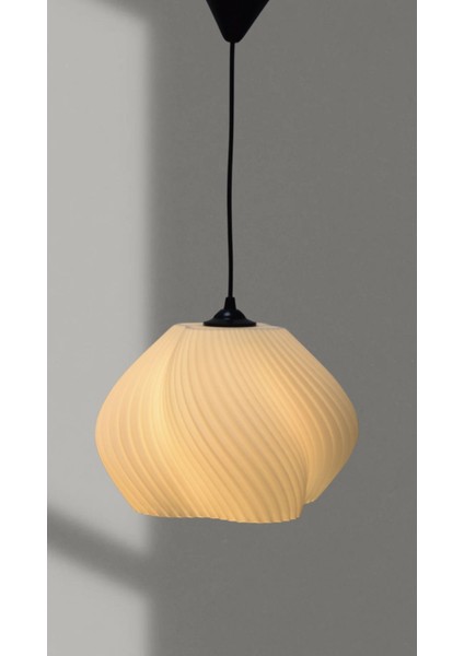 Şık Beyaz Modern Avizeyla Evinize Zarif Dokunuş