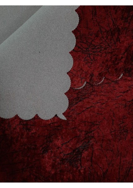 Kırmızı Süngerli Kaymaz Taban Koltuk Örtüsü, Şık ve Konforlu Kullanım Sağlar.