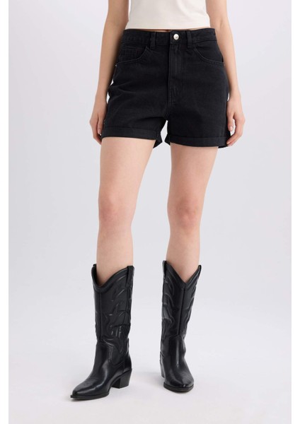 Mom Fit Yüksek Bel Katlamalı Paça Jean Şort E0519AX25SM