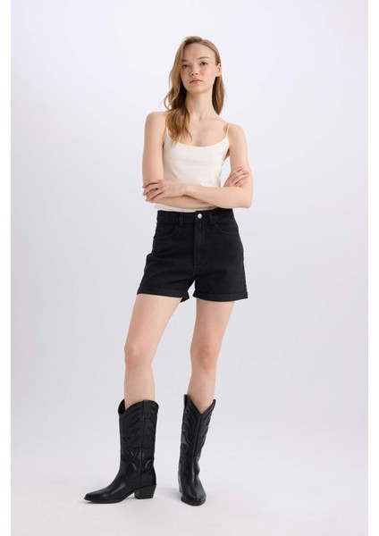 Mom Fit Yüksek Bel Katlamalı Paça Jean Şort E0519AX25SM modelleri