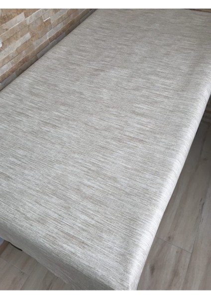 Bej Pvc Astarlı Muşamba Masa Örtüsü, Şık ve Dayanıklı Koruma Sağlar.