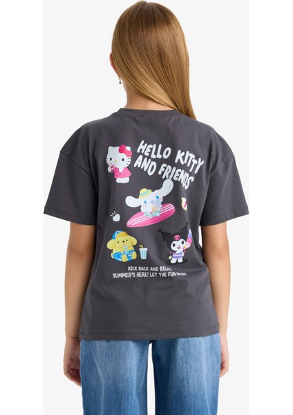 Kız Çocuk Hello Kitty Relax Fit Bisiklet Yaka Sırt Baskılı Kısa Kollu Tişört F9724A825HS