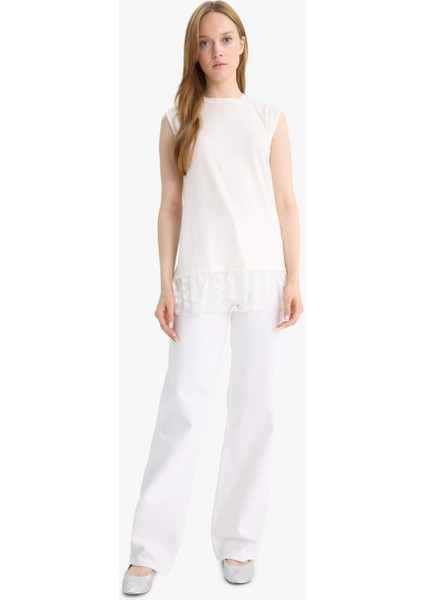 Regular Fit Bisiklet Yaka Dantel Detaylı Kolsuz Tunik F9444AX25HS fiyatları