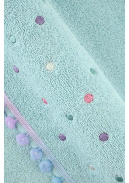 Yeşil Ponpon Nakışlı Havlu 30X50, Şık ve Yumuşak Dokunuşlu Günlük Kullanım. fiyatları